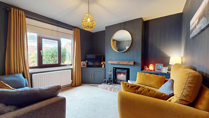 3 Bedroom Semi Detached House For Sale In Kipling Avenue, Boldon Colliery, NE35