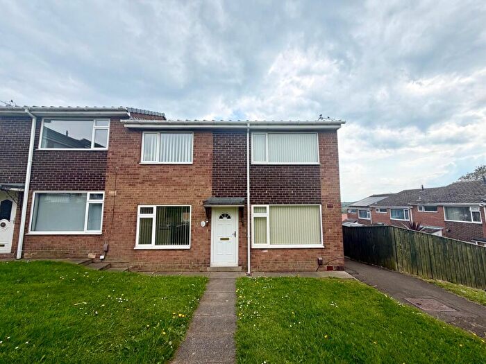 3 Bedroom Semi-Detached House To Rent In Coates Close, Stanley, DH9