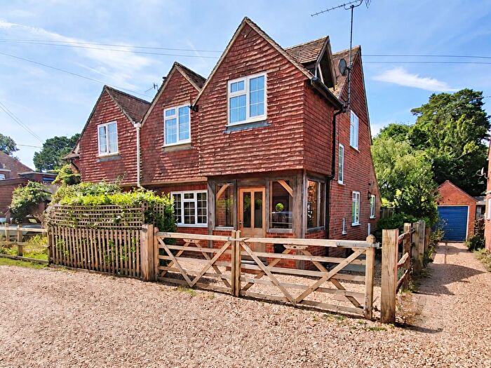 3 Bedroom Semi-Detached House For Sale In Brockenhurst, SO42