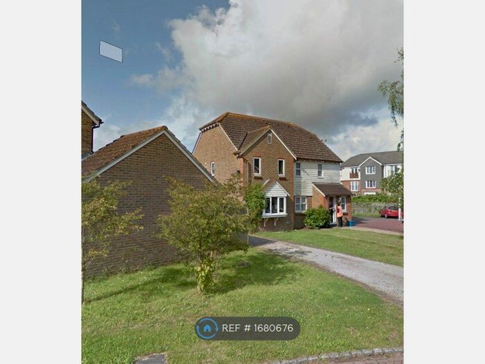 2 Bedroom Semi-Detached House To Rent In The Bulrushes, Ashford, TN23