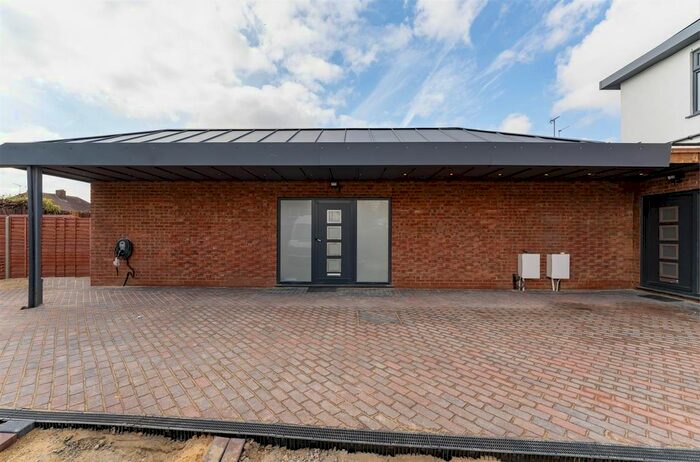 2 Bedroom Semi-Detached Bungalow For Sale In Beaufort Gardens, Heston, Hounslow, TW5