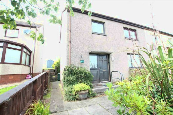 3 Bedroom Semi-Detached House For Sale In Calton Avenue, Campbeltown, PA28