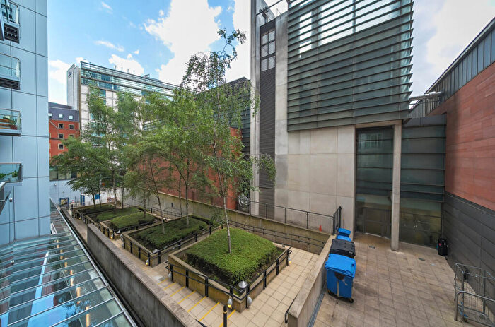 2 Bedroom Apartment For Sale In Watson Street, Manchester, Greater Manchester, M3