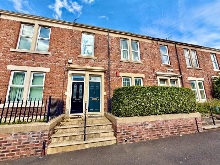 2 Bedroom Apartment For Sale In Rawling Road, Bensham, Gateshead, NE8
