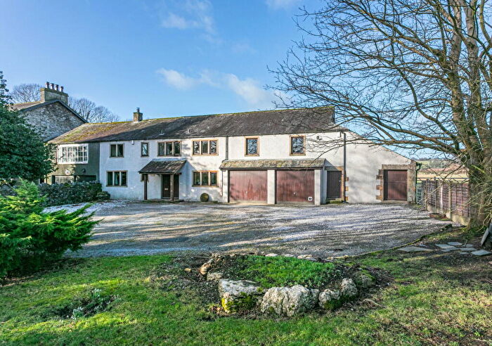 4 Bedroom Barn Conversion For Sale In Dale House Barn, Tewitfield, Carnforth, LA6