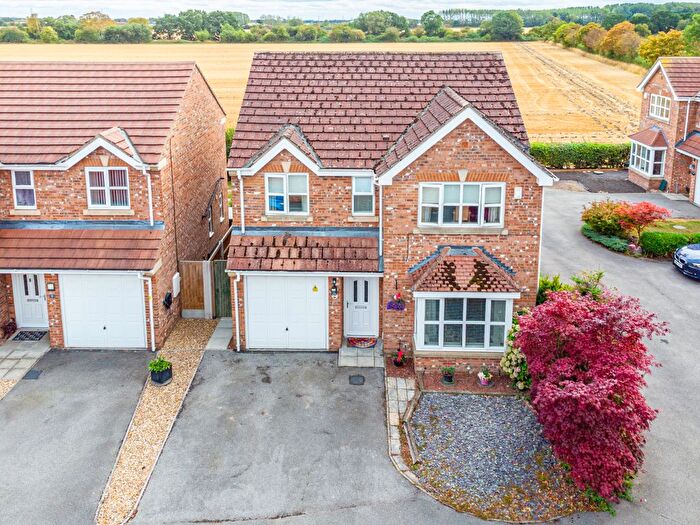 4 Bedroom Detached House For Sale In Highfield Grove, Bubwith, East Reading Of Yorkshire, YO8