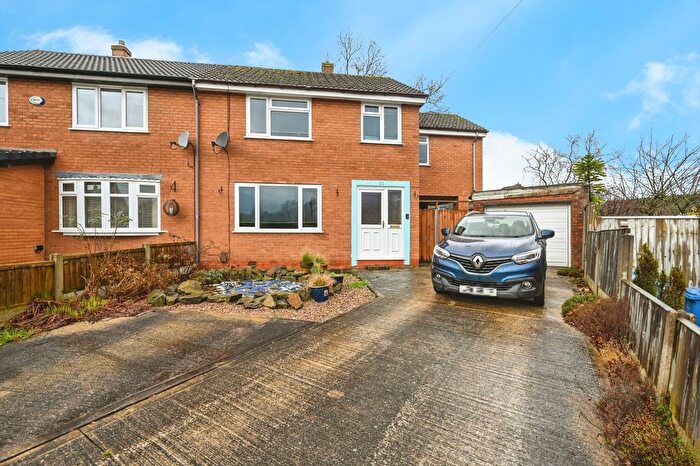 4 Bedroom Semi Detached House For Sale In Brook Drive, Great Sankey, Warrington, Cheshire, WA5