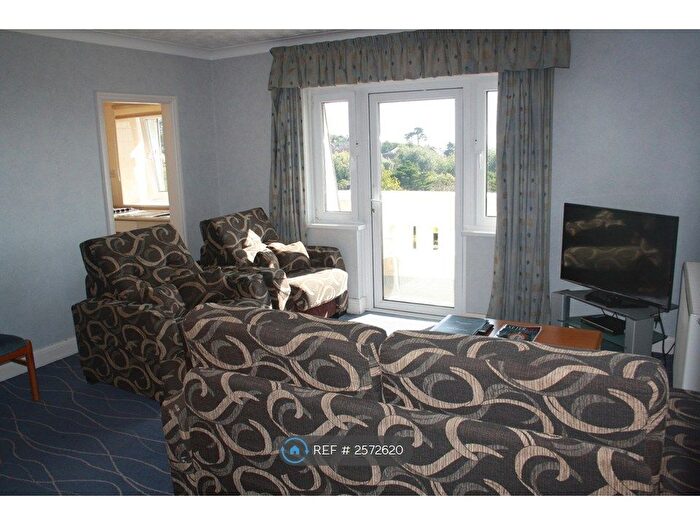1 Bedroom Flat To Rent In Douglas Avenue, Exmouth, EX8