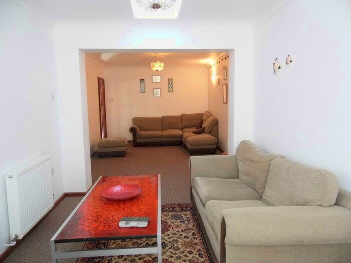 6 Bedroom Semi-Detached House To Rent In Breckland Road, Norwich, NR5