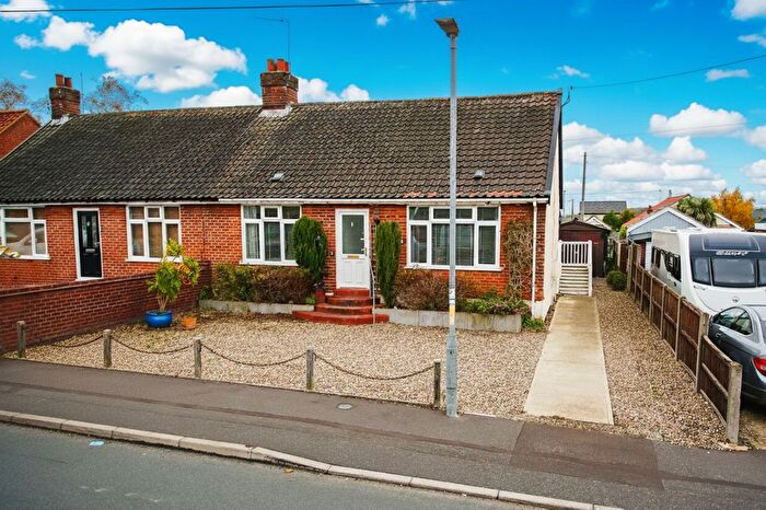 2 Bedroom Semi Detached Bungalow For Sale In Beaumont Road, Costessey, Norwich, NR5