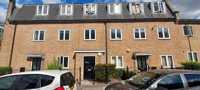 3 Bedroom Flat To Rent In Jamaica Street, E1