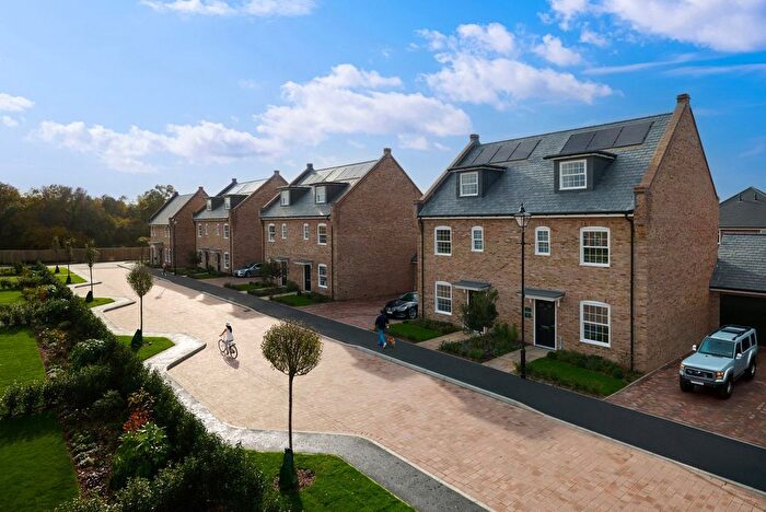 4 Bedroom Semi-Detached House For Sale In Leighwood Fields, Cranleigh, Surrey, GU6