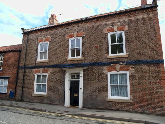 1 Bedroom Flat To Rent In Bridgegate, Howden, Goole DN14