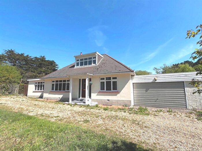 3 Bedroom Detached Bungalow For Sale In Solent Road, Cranmore, Yarmouth, PO41