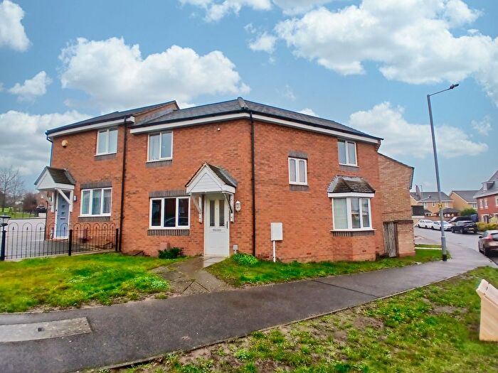 3 Bedroom Semi-Detached House For Sale In Chepstow Road, Oakley Vale, Corby, NN18
