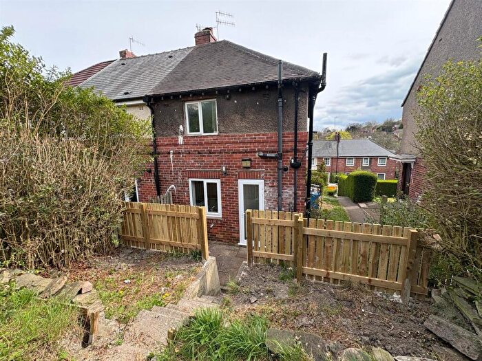 2 Bedroom House To Rent In Southey Hall Road, Sheffield, S5