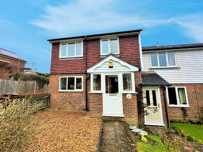 3 Bedroom End Of Terrace House To Rent In The Green, Catsfield, Battle, TN33
