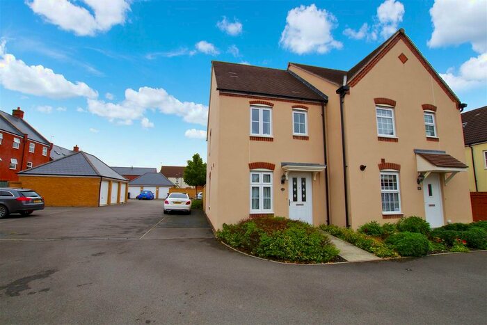 2 Bedroom Semi-Detached House To Rent In Havisham Drive, Swindon, SN25