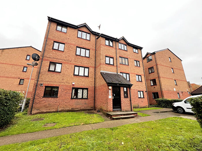 1 Bedroom Apartment To Rent In Glenville Grove, New Cross, SE8