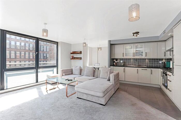 2 Bedroom Flat For Sale In Holm Street, Glasgow, Glasgow City, G2