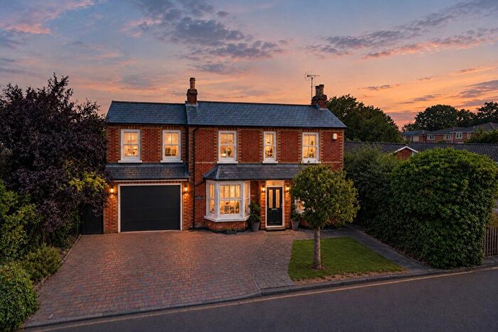 5 Bedroom Detached House For Sale In St. Johns Hill Road, Woking, Surrey, GU21