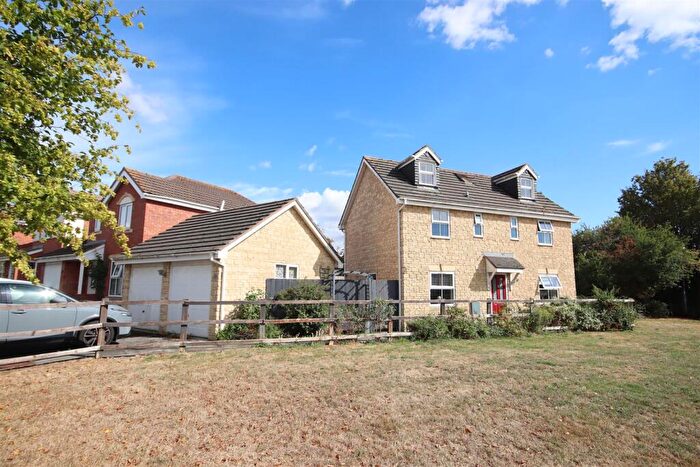 5 Bedroom Detached House For Sale In Blackwellhams, Chippenham, SN15