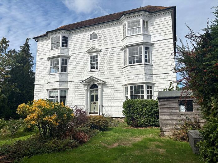 2 Bedroom Flat For Sale In Beacon Oak Road, Craythorne House Beacon Oak Road, TN30