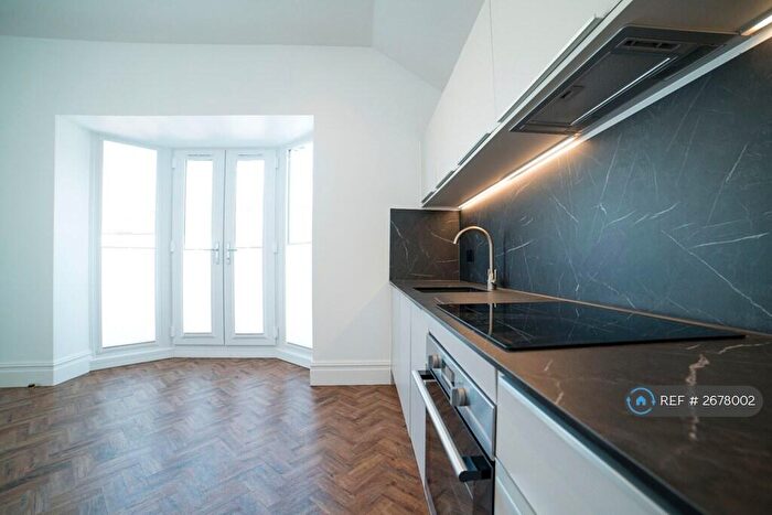 2 Bedroom Flat To Rent In Cathedral Road, Cardiff, CF11
