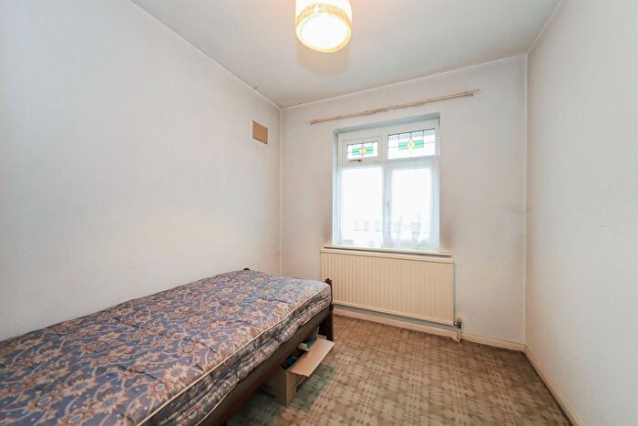 3 Bedroom Detached House For Sale In Cumberland Road, Bilston, WV14