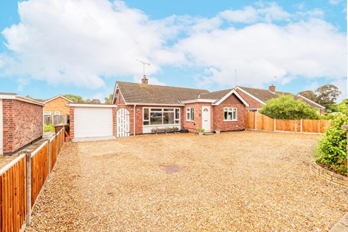 3 Bedroom Detached Bungalow For Sale In George Drive, Drayton, NR8
