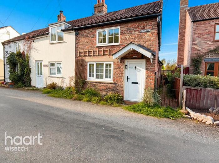 2 Bedroom End Of Terrace House For Sale In Small Lode, Upwell, PE14