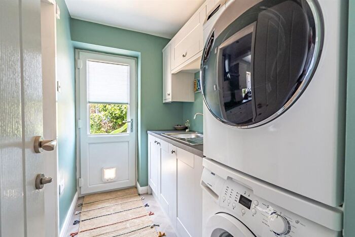 4 Bedroom Semi-Detached House For Sale In Pinelands Way, Osbaldwick, York, YO10