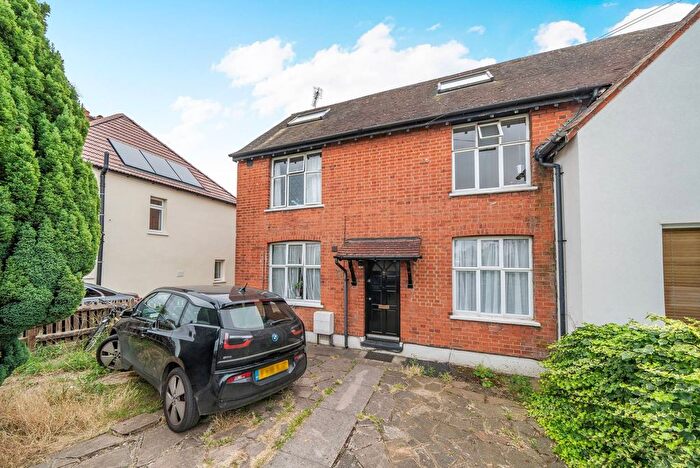 Studio To Rent In Almond Avenue, Ealing, W5