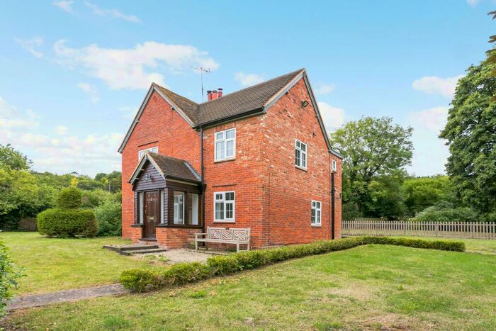 3 Bedroom Detached House To Rent In Bix Bottom, RG9