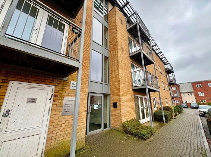 3 Bedroom Flat To Rent In Tristan Court, Wembley, Wembley, Middlesex, HA0