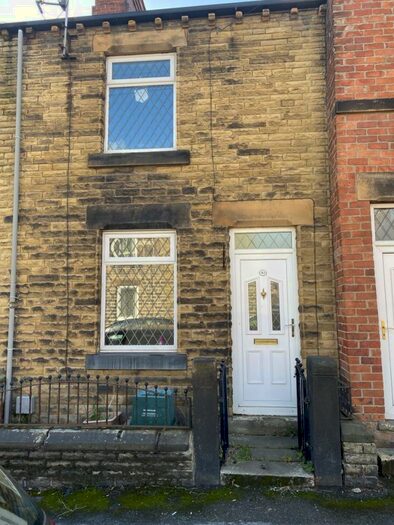 3 Bedroom House To Rent In Allott Street, Hoyland, S74