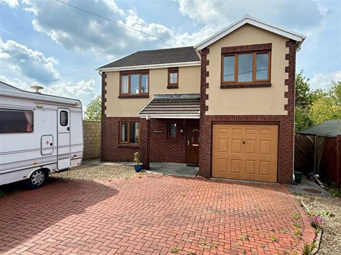 3 Bedroom Detached House For Sale In Heol Y Dre, Cefneithin, Llanelli, SA14