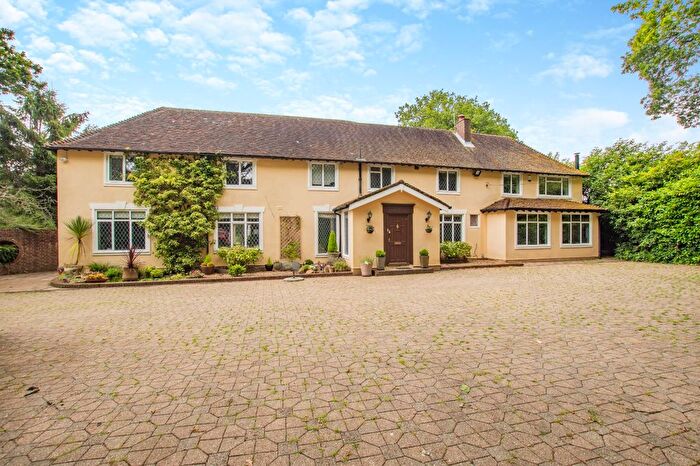 6 Bedroom Detached House For Sale In Grouse Road, Colgate, Horsham, West Sussex, RH13