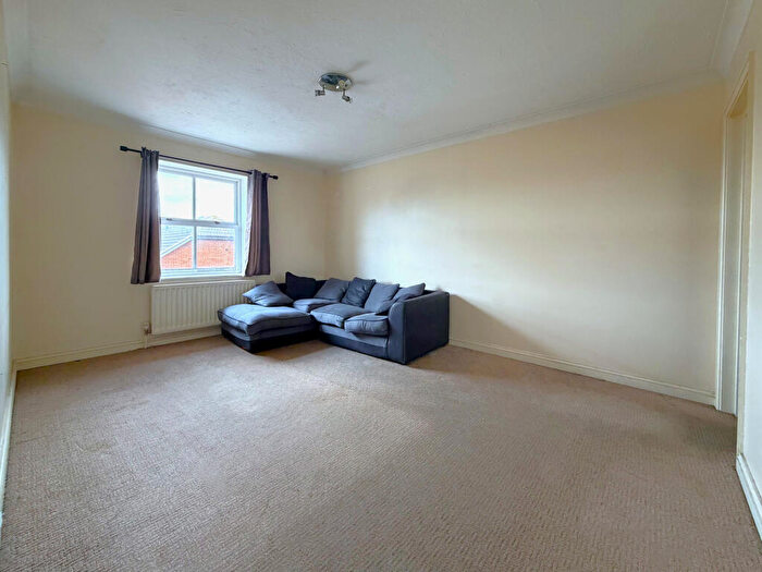 1 Bedroom Flat To Rent In Kennet Square, Mitcham, CR4