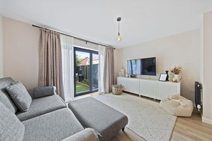 2 Bedroom Semi-Detached House For Sale In Thurston Drive, Kettering, NN15