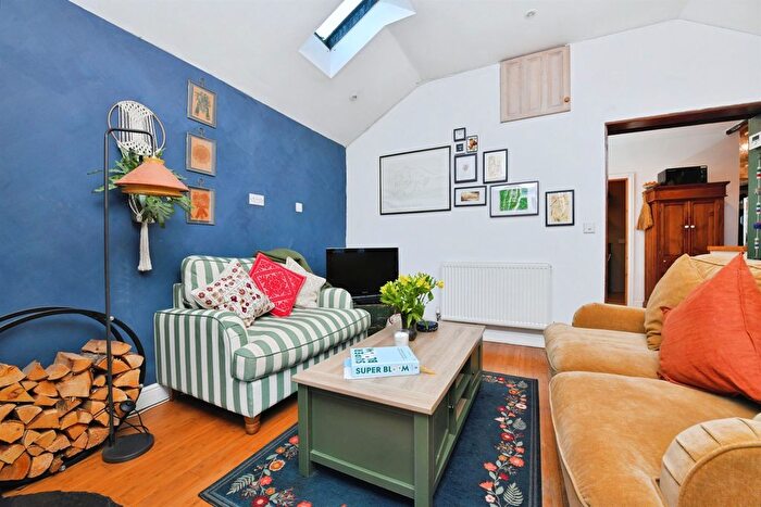 2 Bedroom Detached Bungalow For Sale In Mill Road, Tideford, Saltash, PL12
