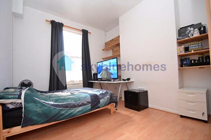 9 Bedroom Terraced House To Rent In Saxby Street, Leicester, LE2