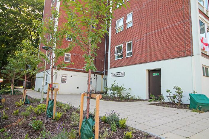 2 Bedroom Apartment For Sale In Winchester, Hampshire, SO23