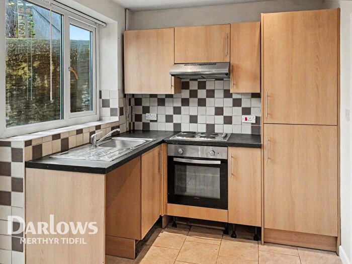 2 Bedroom End Of Terrace House To Rent In Mysydd Road, Swansea, SA1