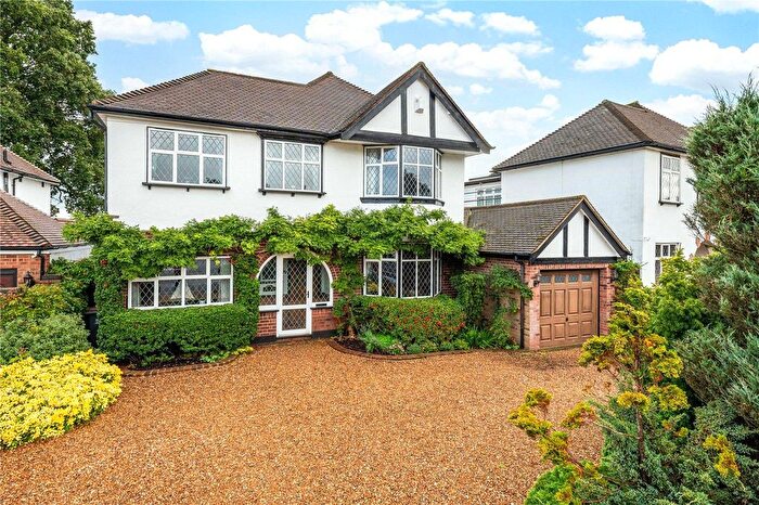 4 Bedroom Detached House For Sale In Sefton Road, Petts Wood, Orpington, BR5