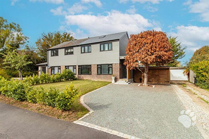 3 Bedroom Semi-Detached House For Sale In Clay Hill Road, Basildon, SS16