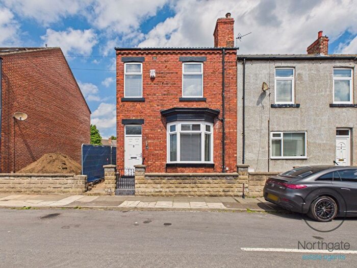 3 Bedroom End Terrace House To Rent In Crosby Street, Darlington, DL3