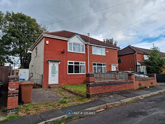 2 Bedroom Semi-Detached House To Rent In Lyme Grove, Droylsden, Manchester, M43