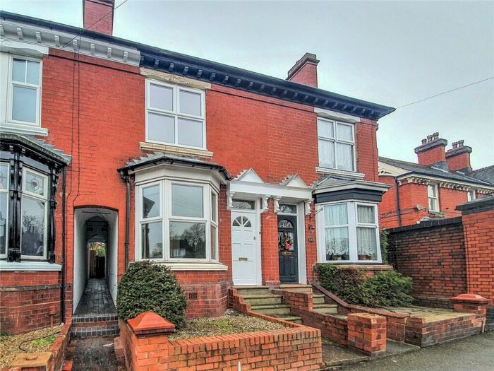3 Bedroom Terraced House To Rent In Brook Road, Stourbridge, West Midlands, DY8