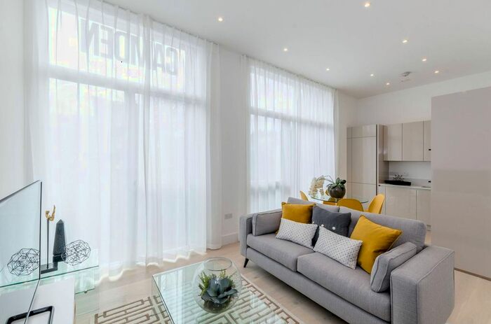 2 Bedroom Flat To Rent In Camden Road, Camden Town, London, NW1